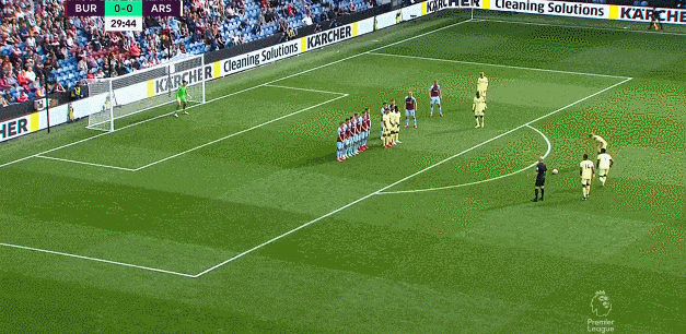 足球中超裁判培训升级，将启用模拟判罚室