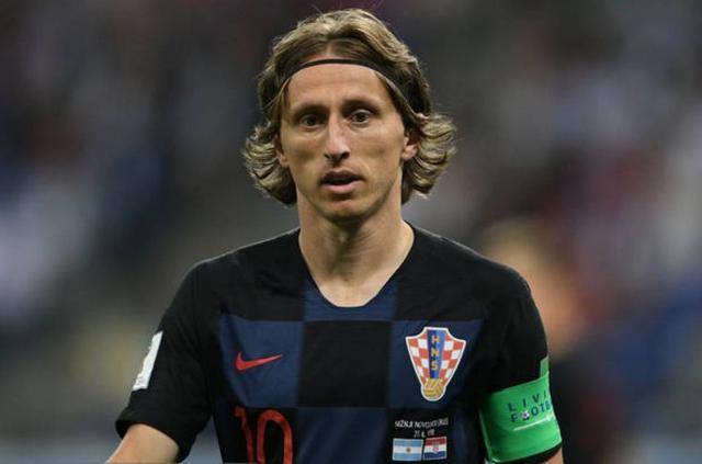 詹姆斯谈最后一攻选择：就是以正确的方式打球，没有1秒犹豫